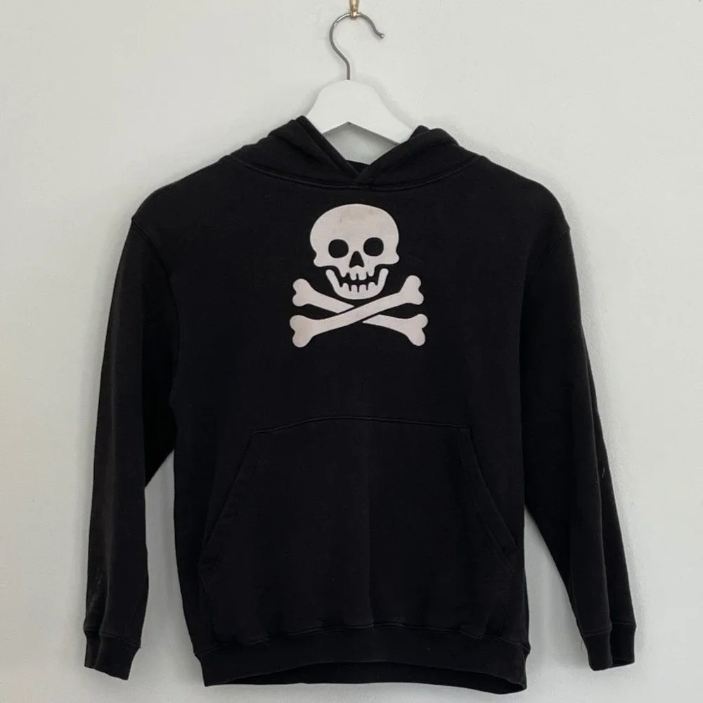 Vintage Giant Merchandising Black Skull and Crossbones Graphic Hoodie Mens Large